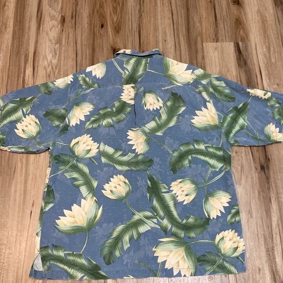 TOMMY BAHAMA Relax 100% SILK Hawaiian leaf print button up shirt Sz L light Blue - Picture 9 of 11